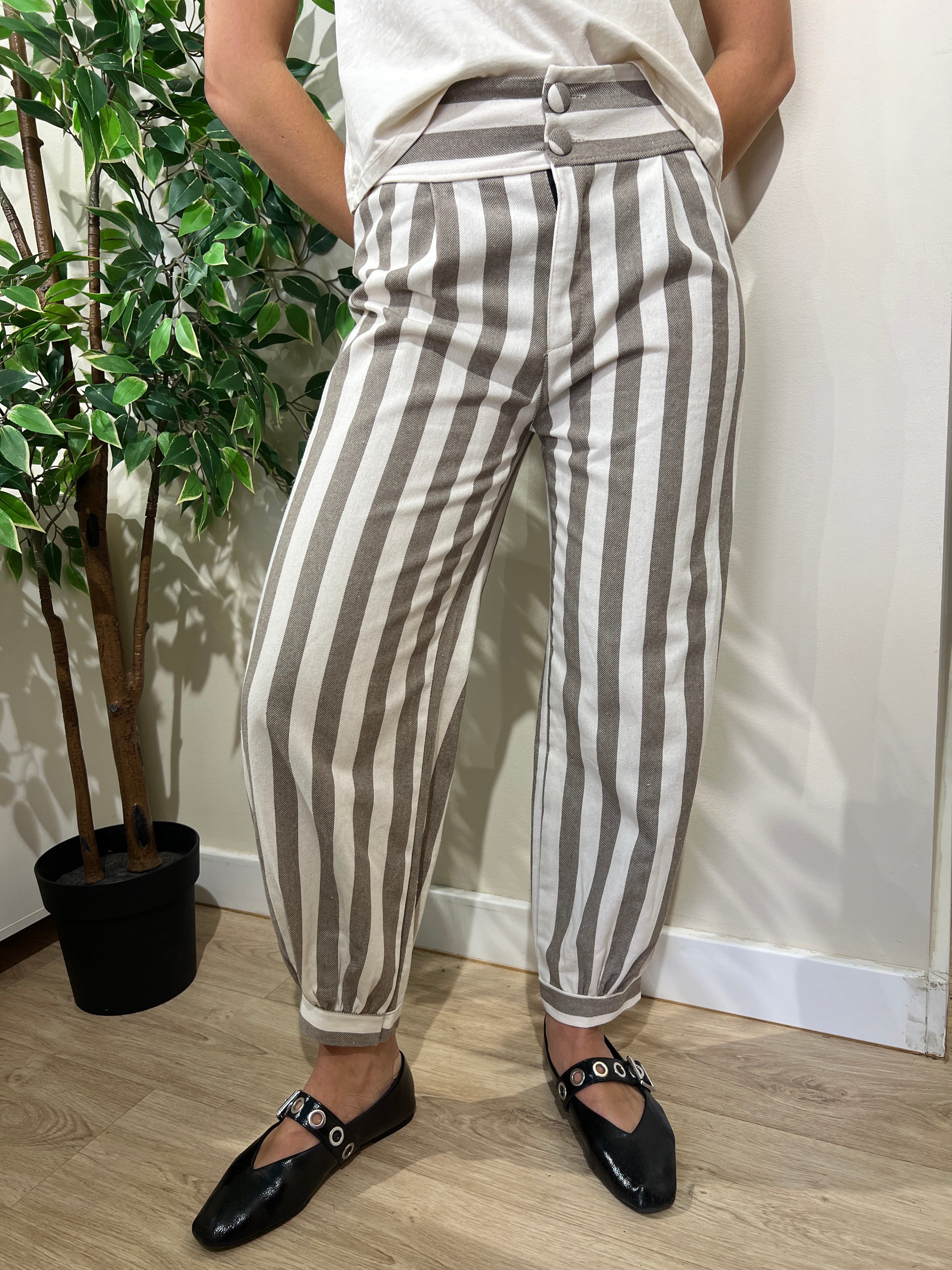 Pantalón bombacho rayas