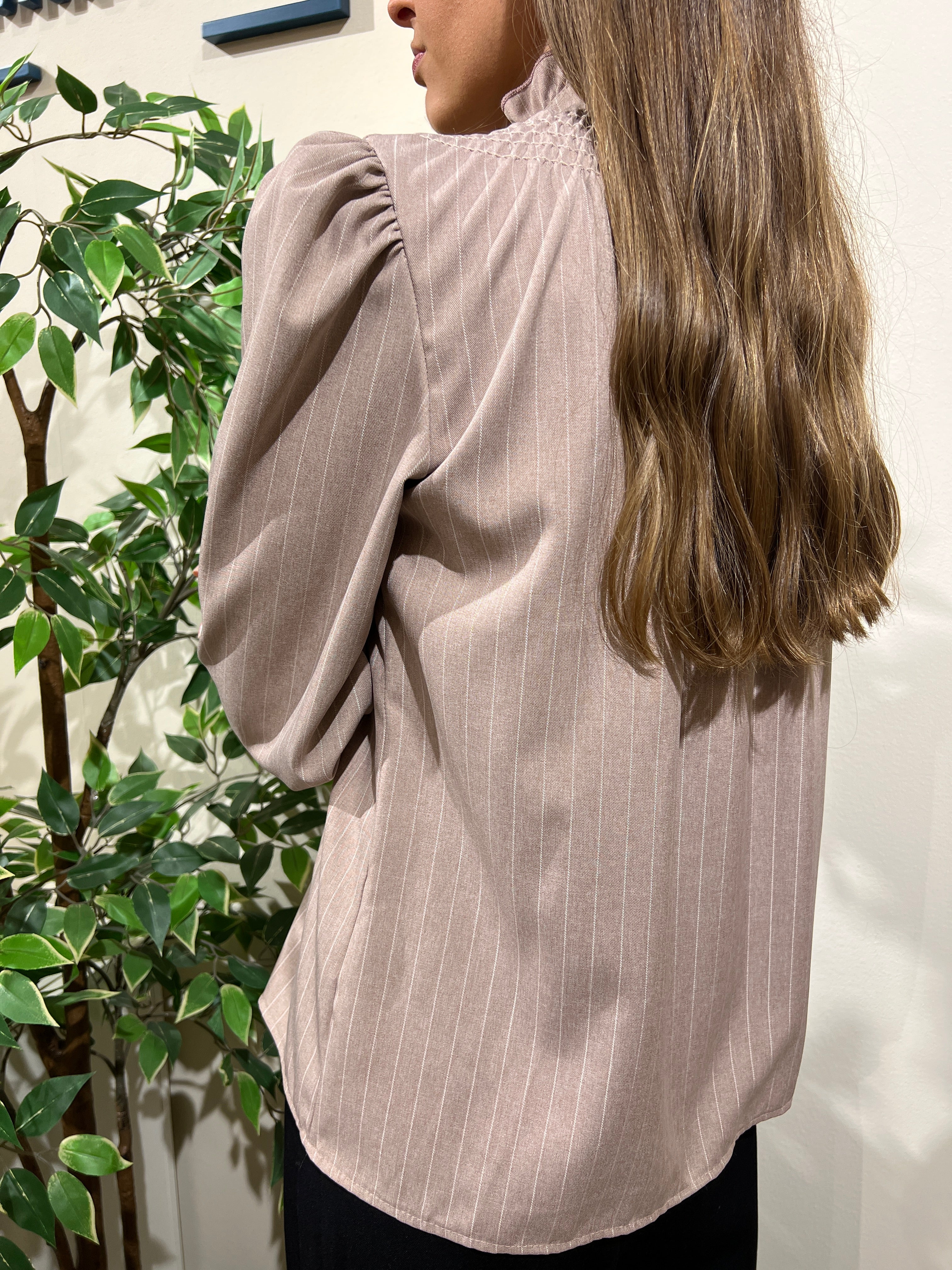 Blusa Alira camel