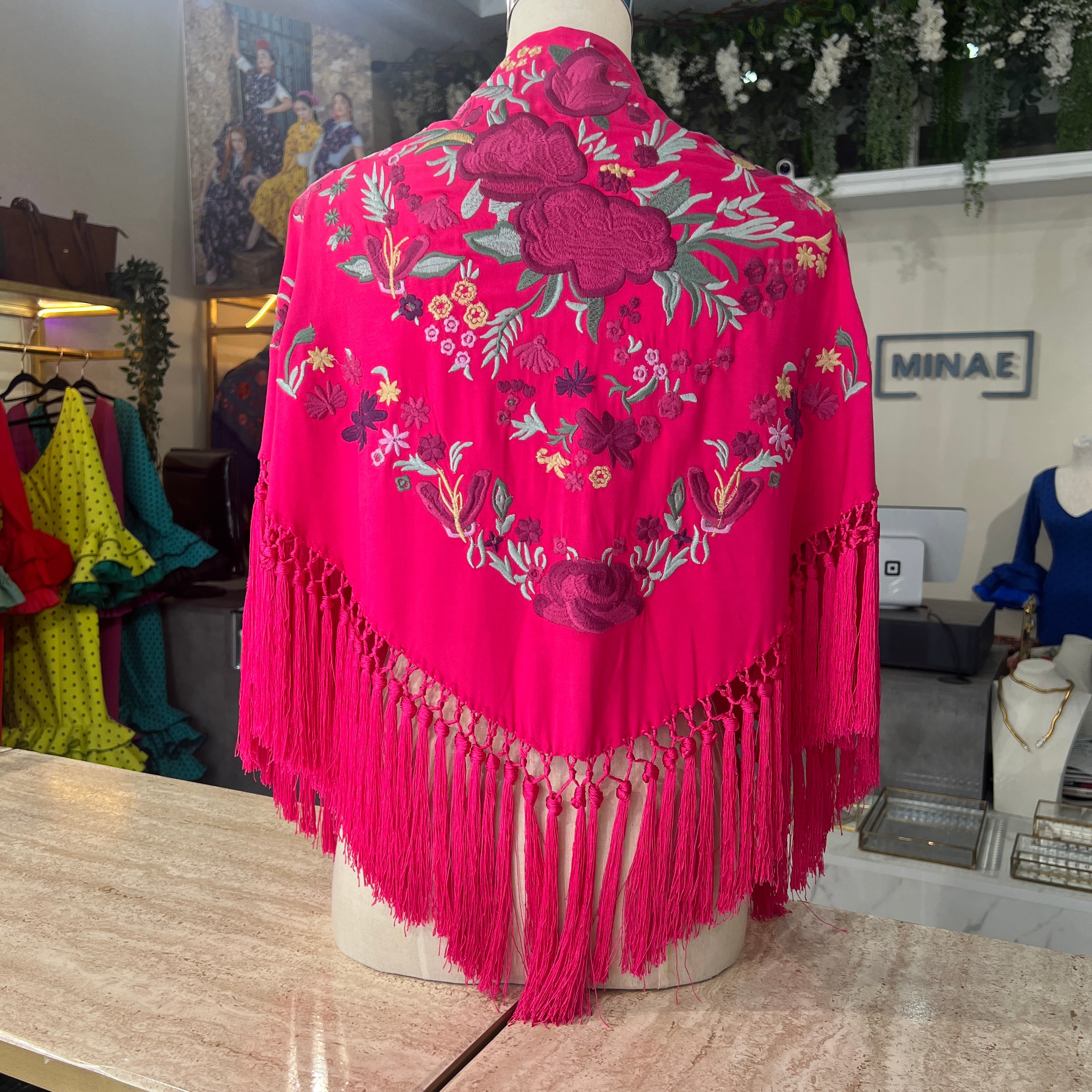 Mantón Cantiña fucsia