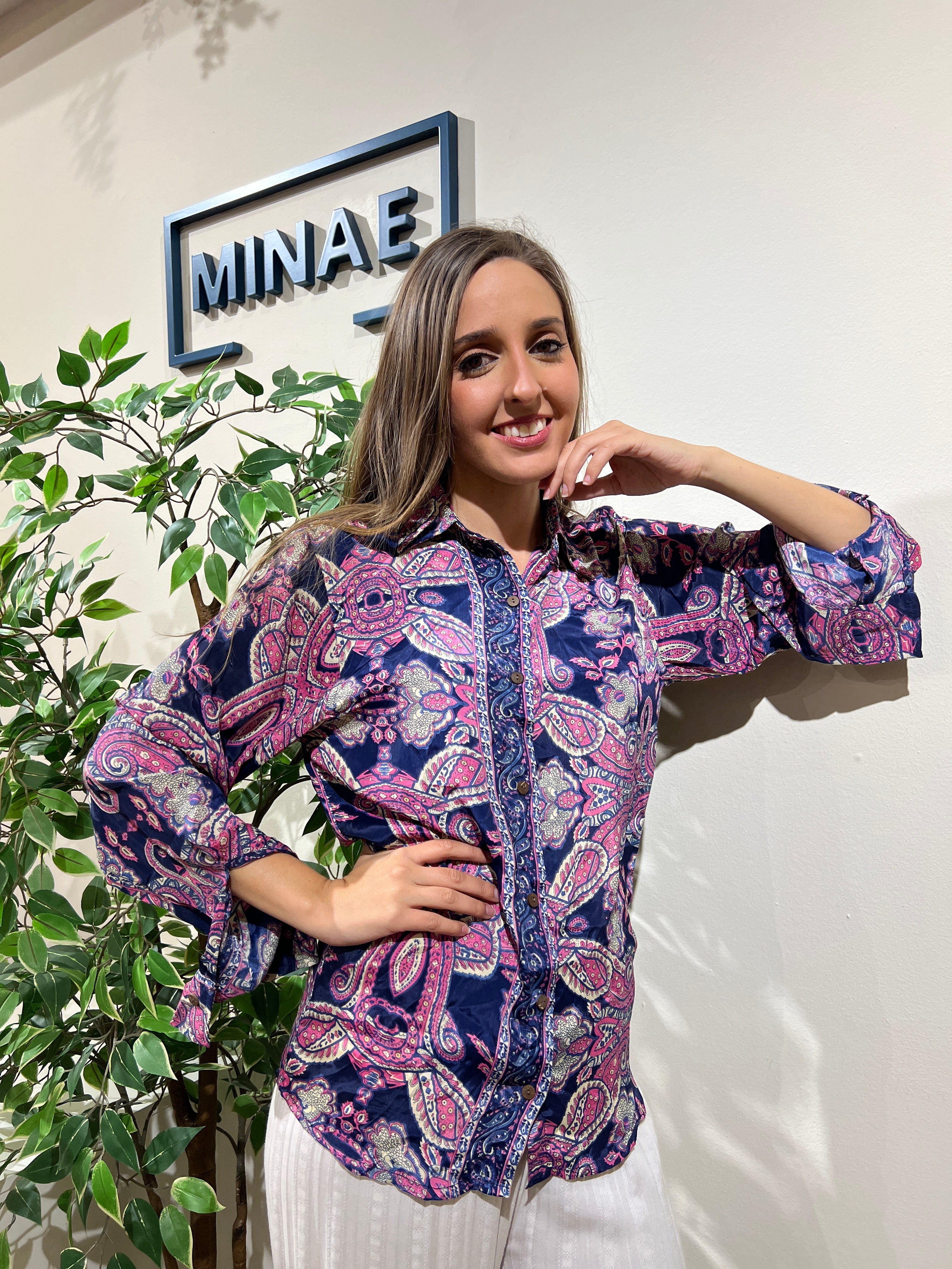 Camisa seda modelo 5