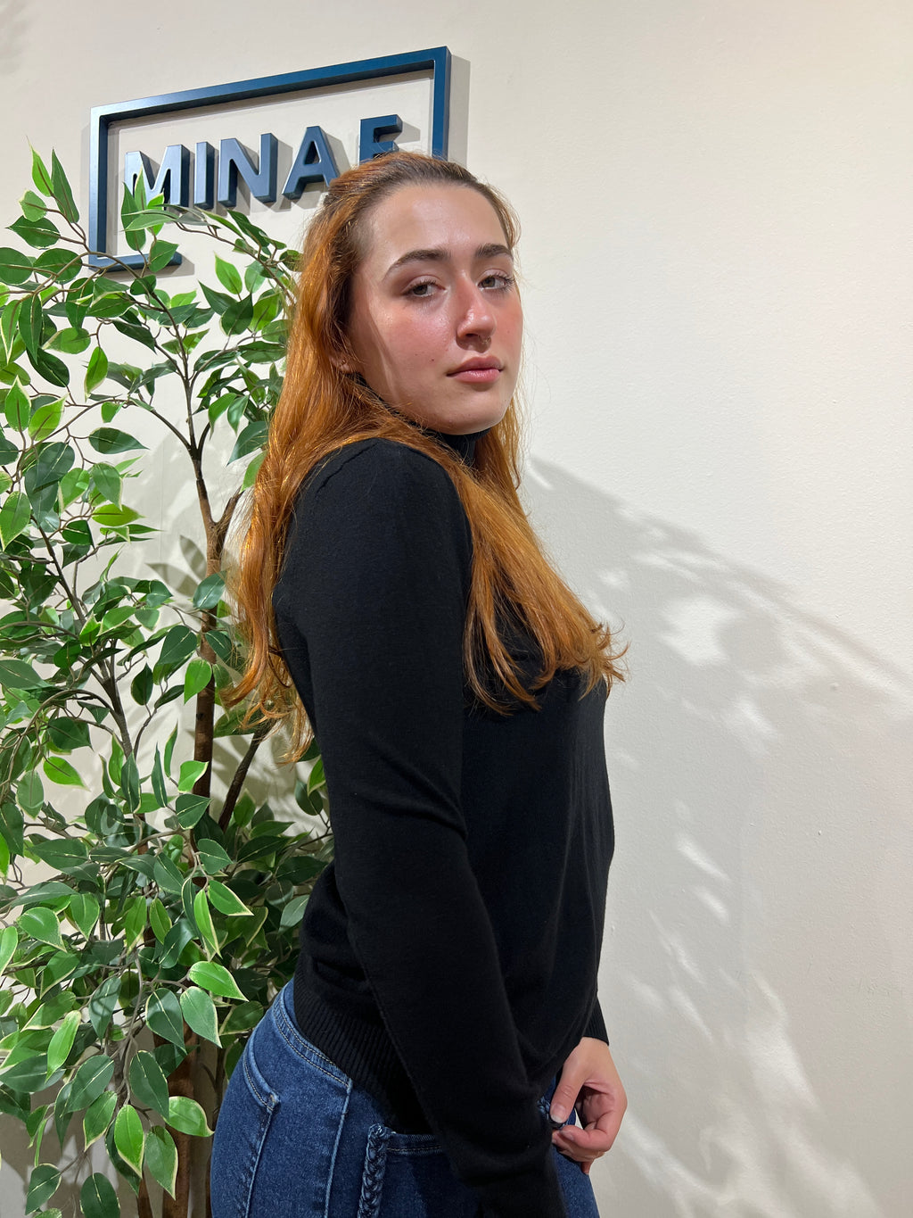 Jersey cuello vuelto negro