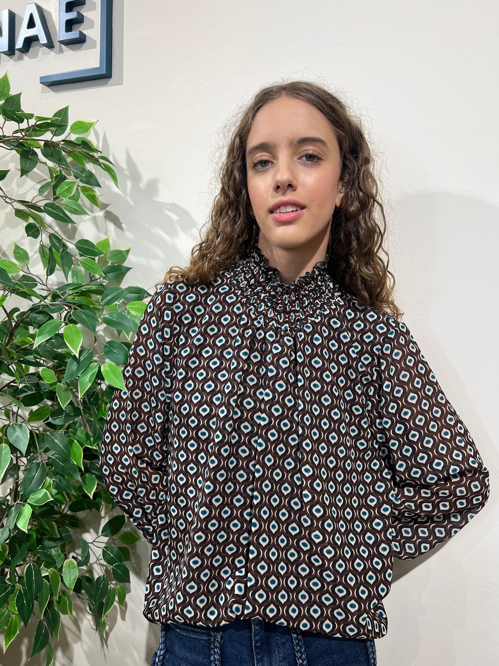 Blusa Celina negra y marrón