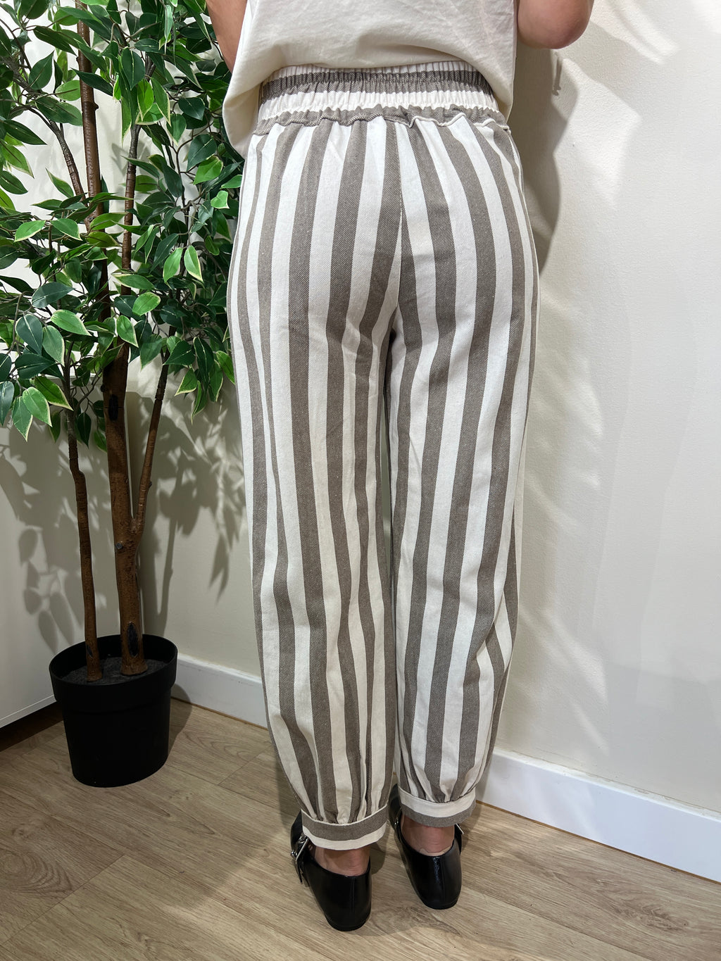 Pantalón bombacho rayas