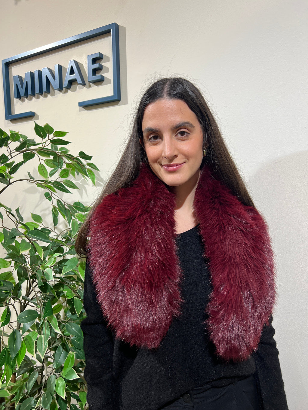 Cuello sintético granate