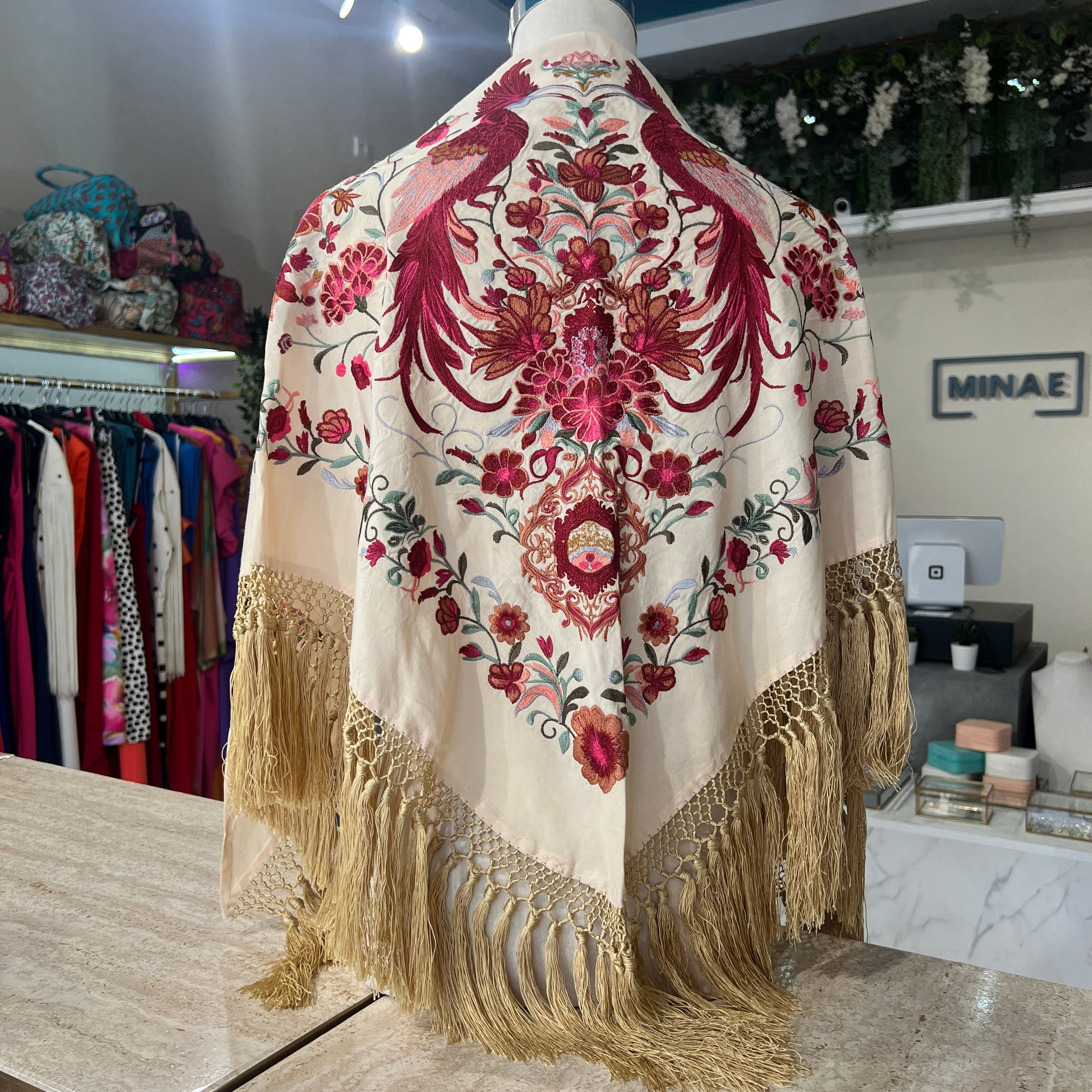 Mantón Temple beige