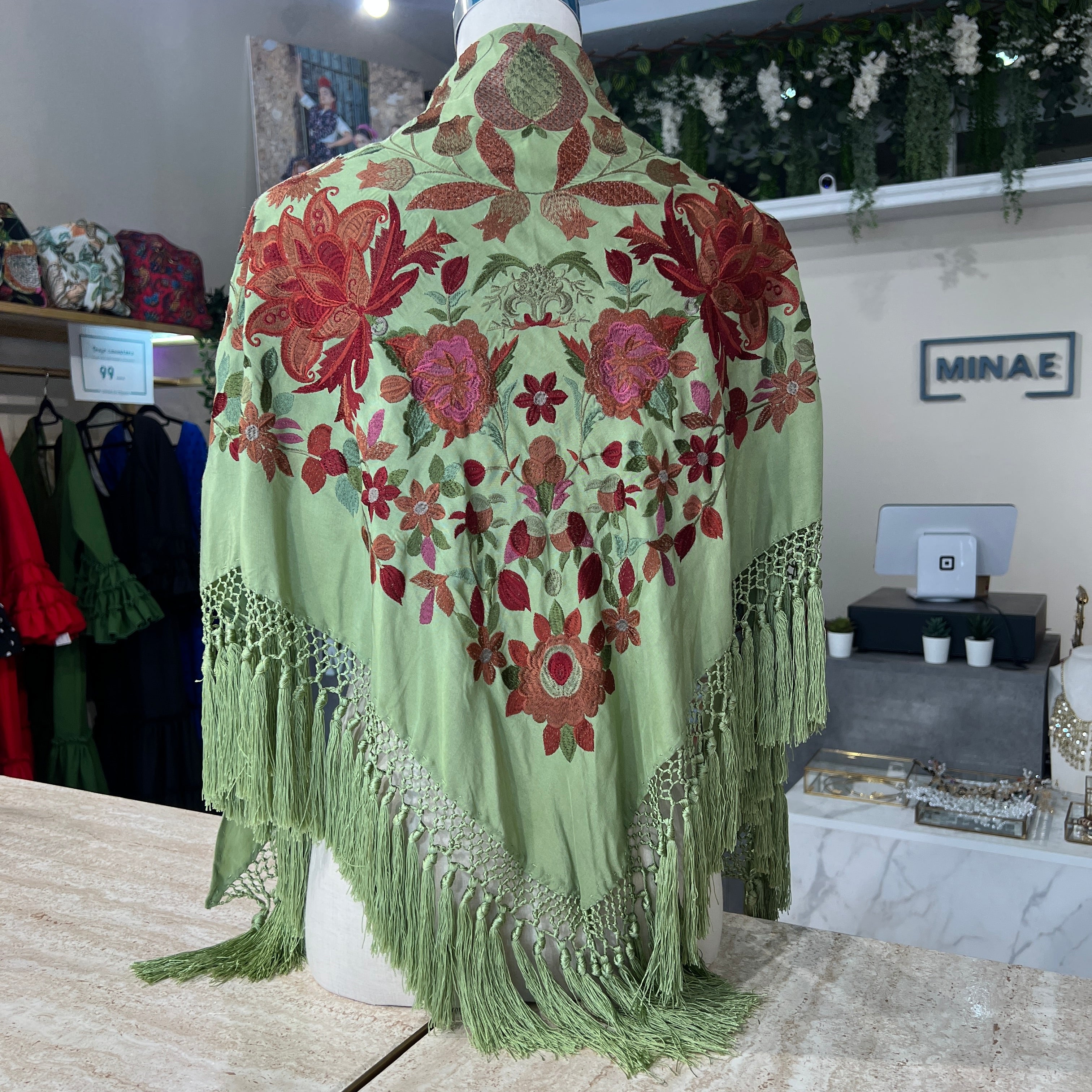 Mantón Quejío verde envejecido