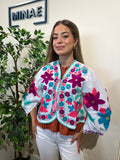 Chaqueta bordada blanca modelo 3