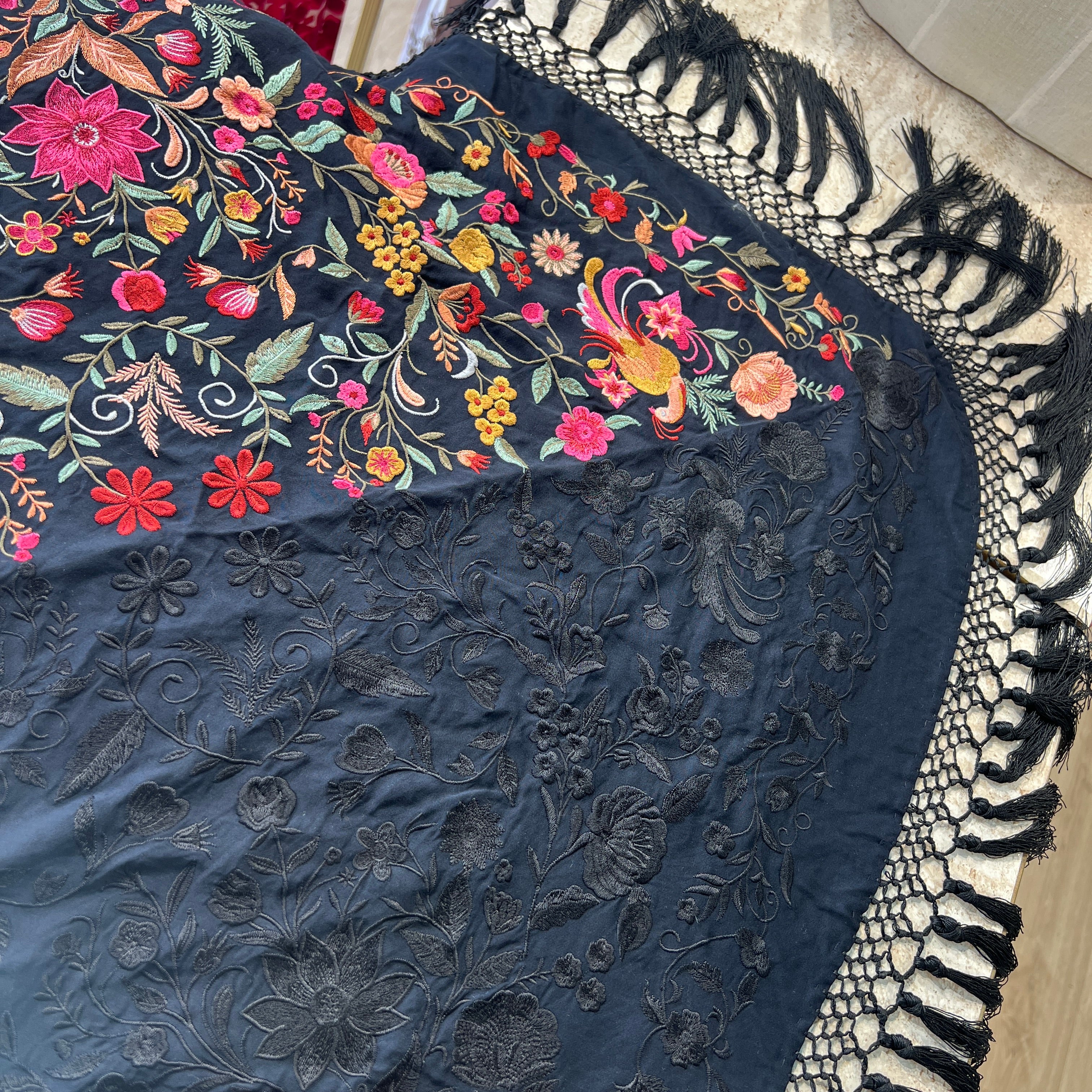 Mantón espejo negro