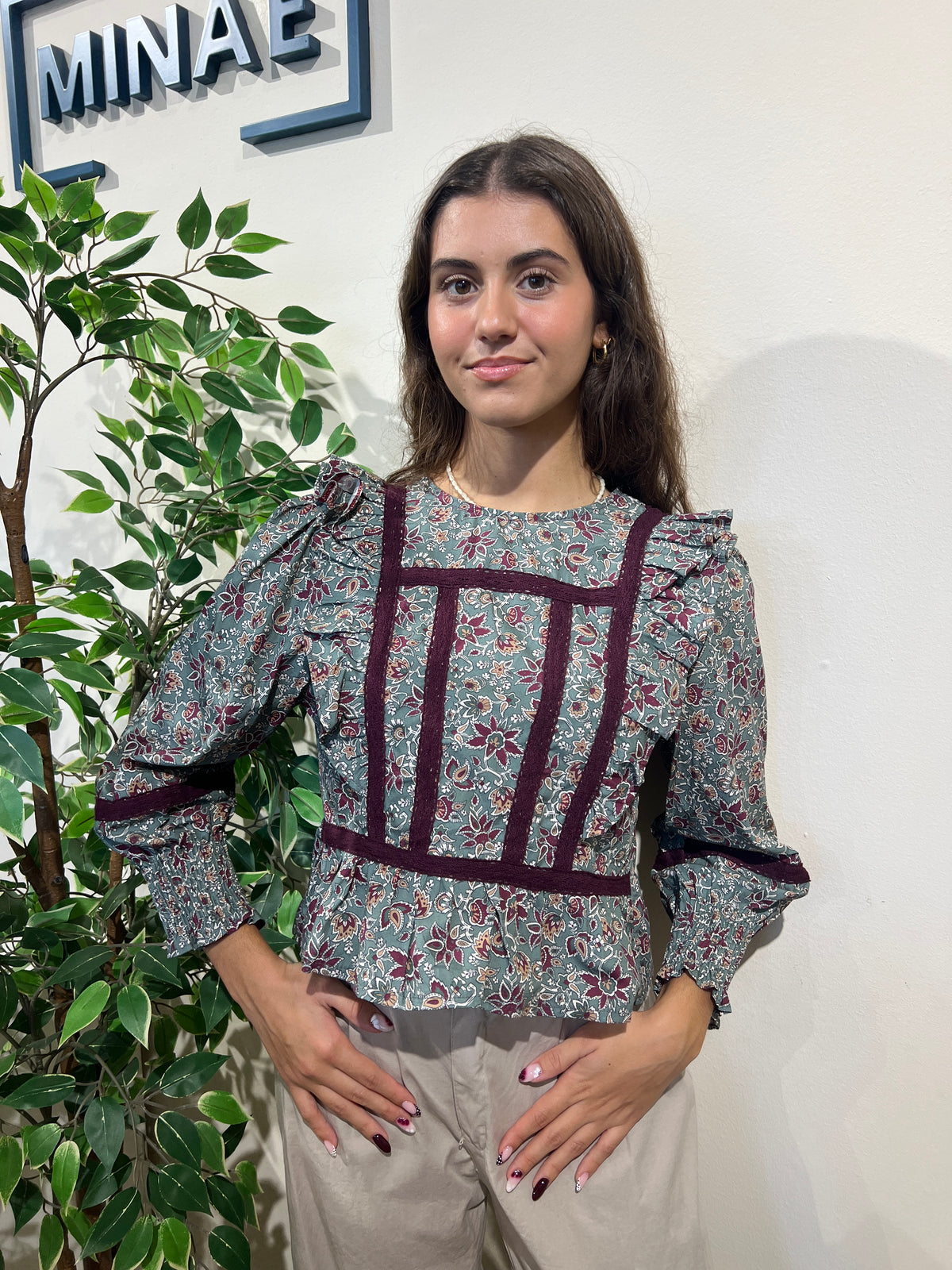 Blusa Olivia verde jabonoso