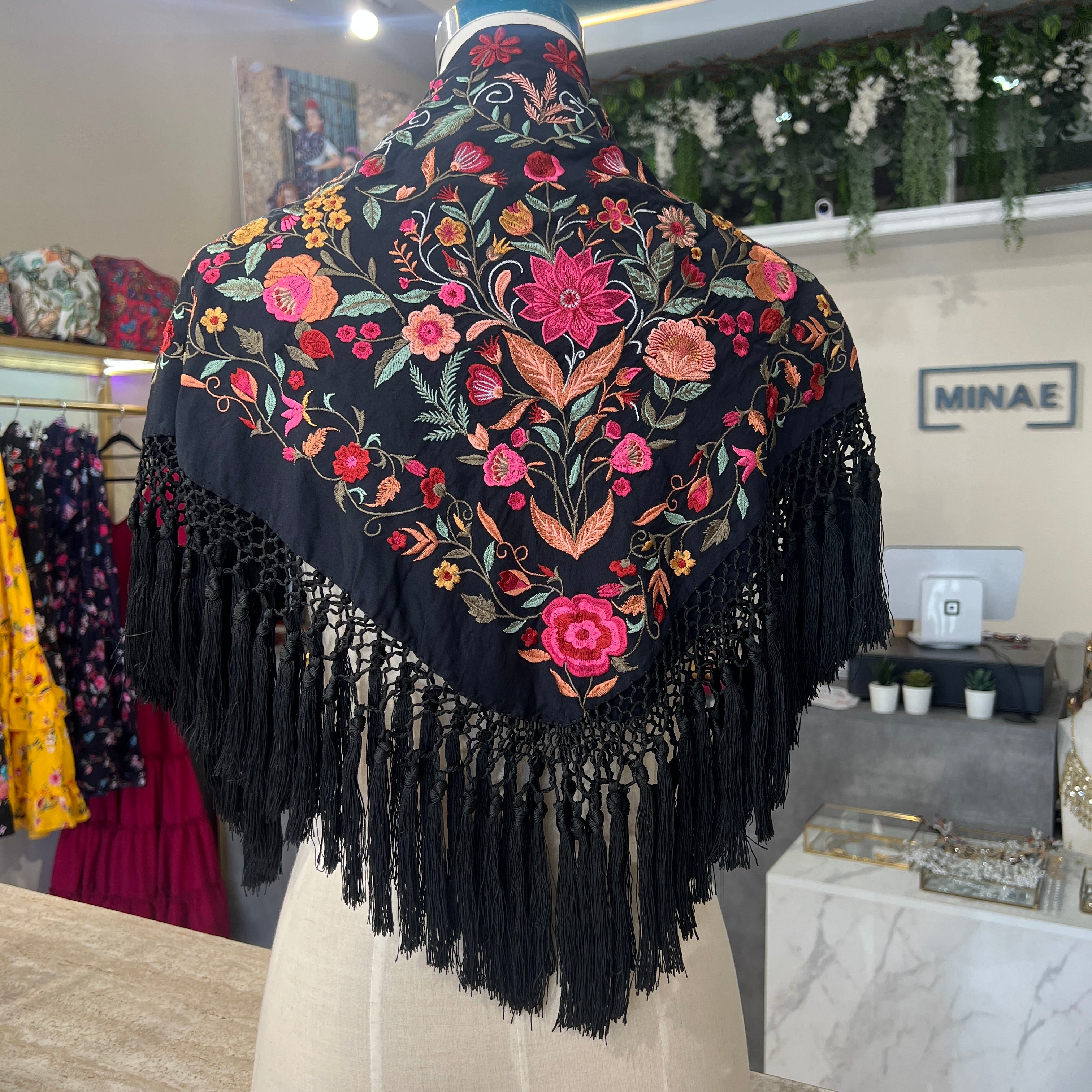 Mantón espejo negro