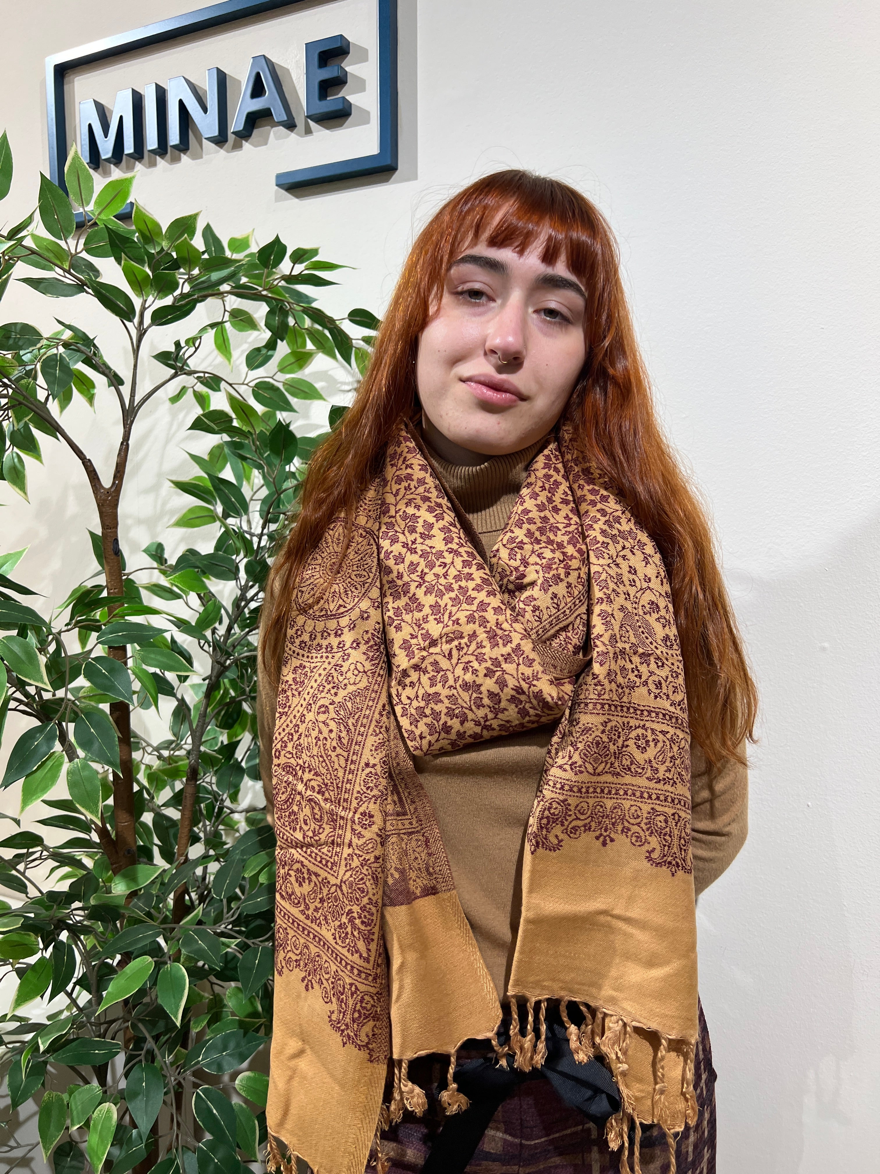 Pañuelo Gaya caramelo