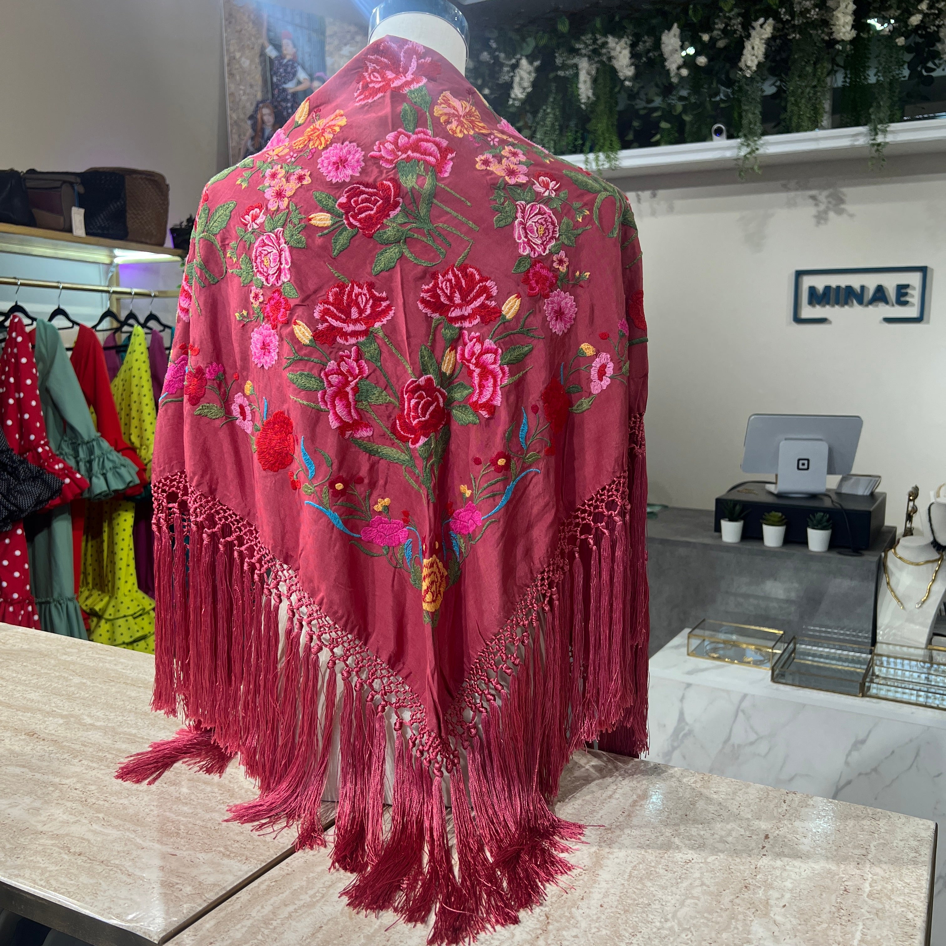 Mantón Alba rosa antiguo