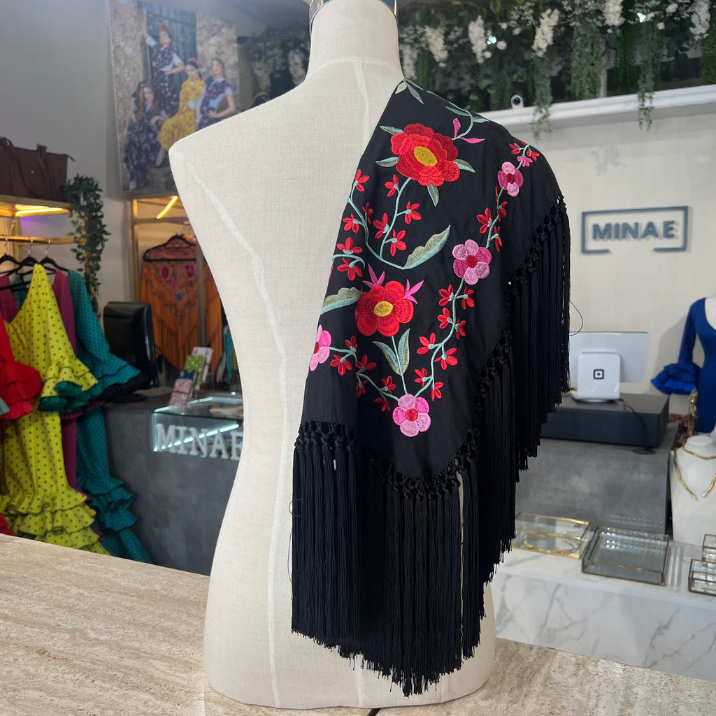 Mantón cuadrado negro