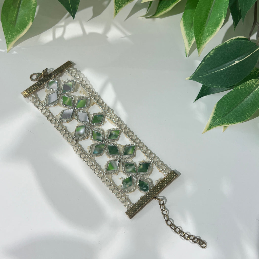 Pulsera cristales dorada