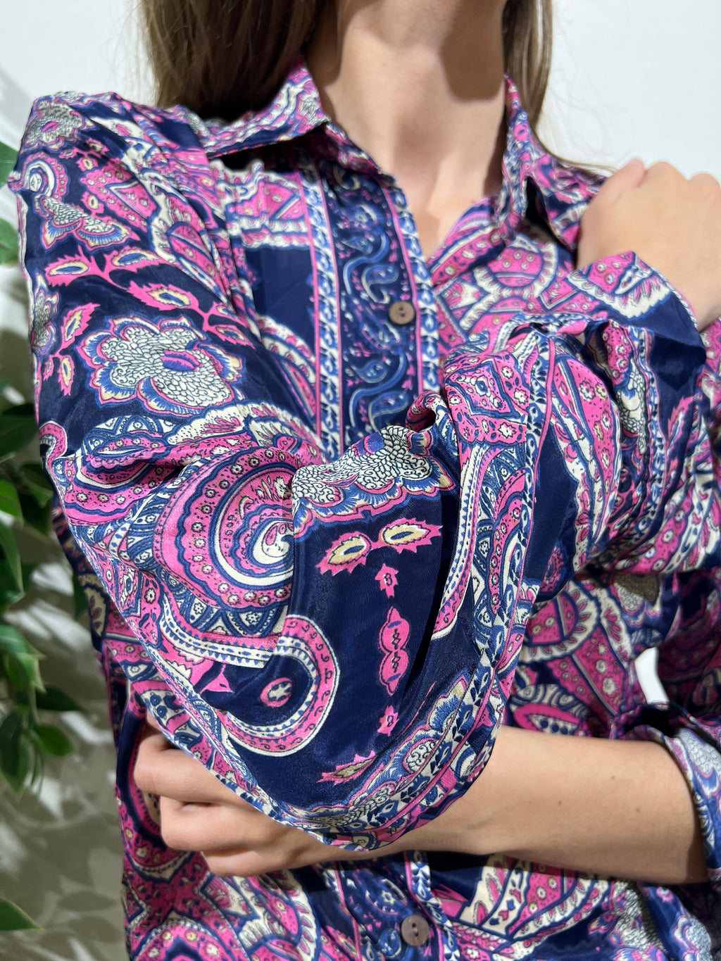 Camisa seda modelo 5