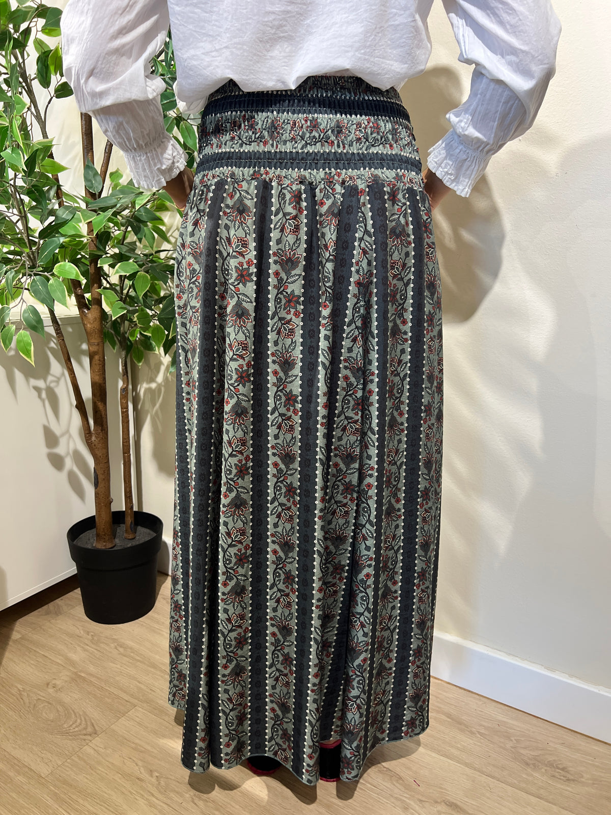 Falda estampada verde