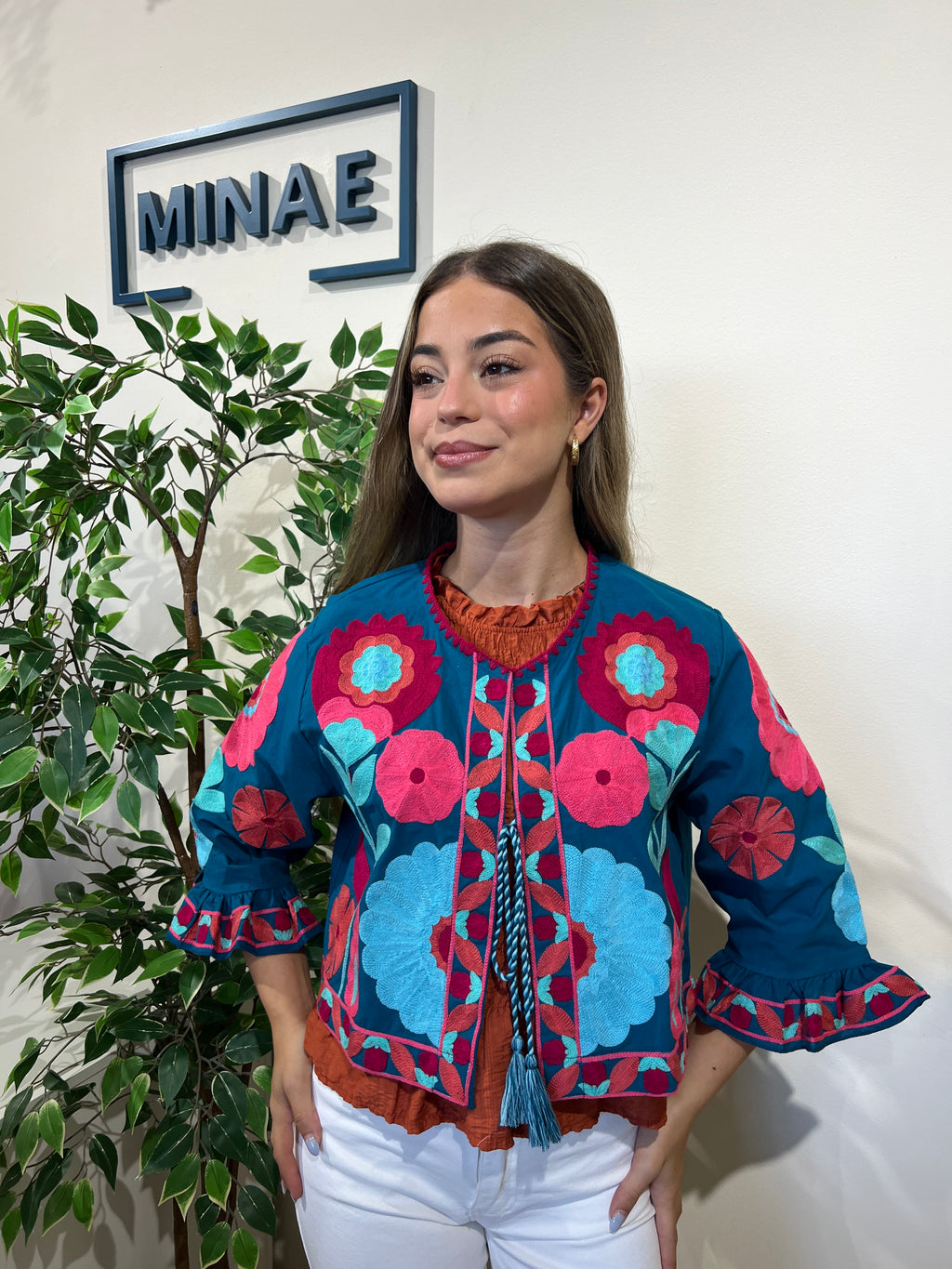 Chaqueta bordada azul