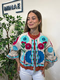 Chaqueta bordada camel modelo 2