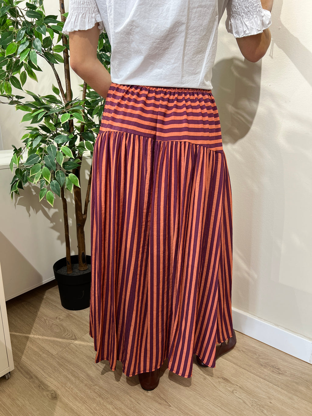 Falda rayas morada y naranja