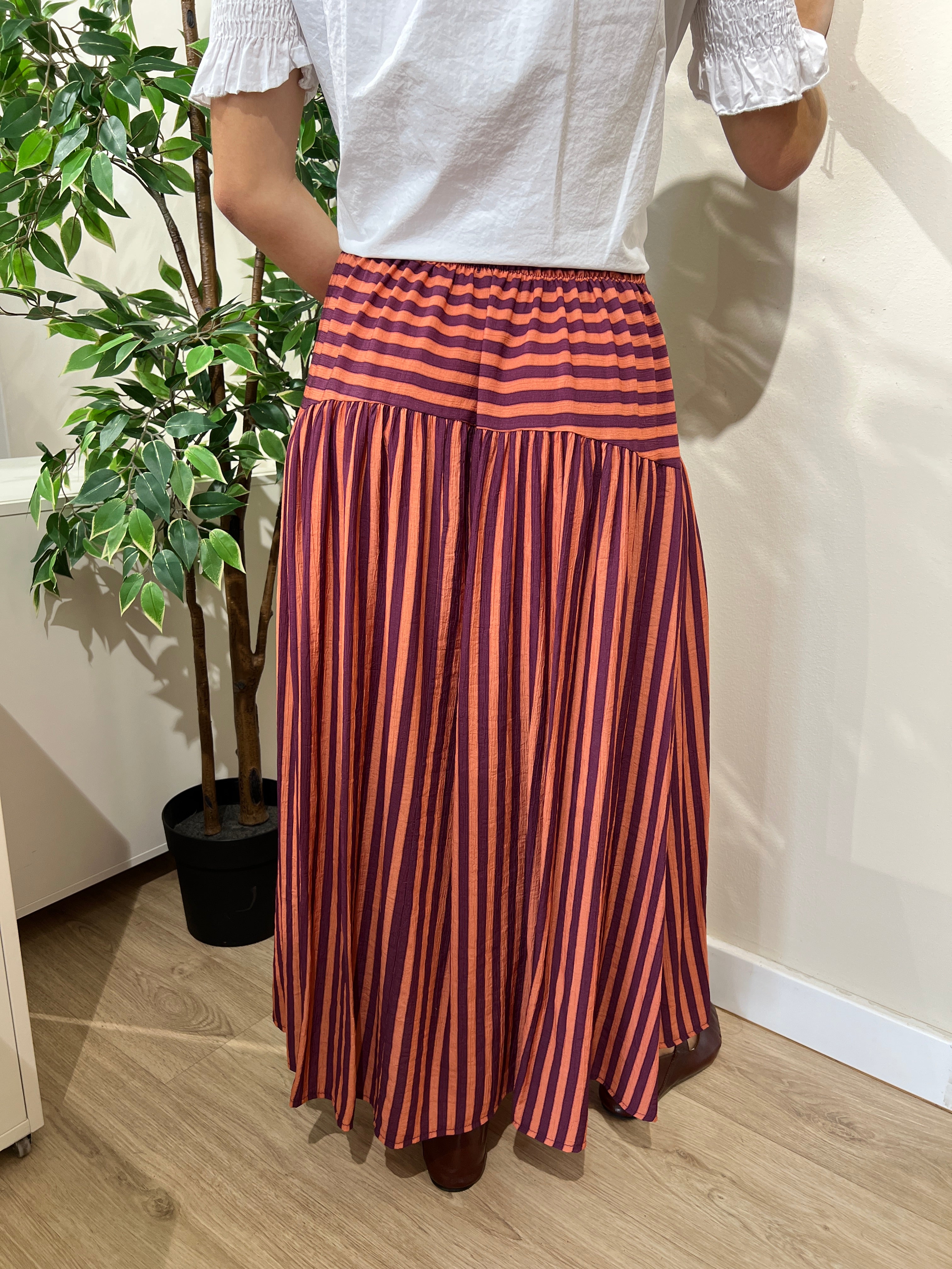 Falda rayas morada y naranja