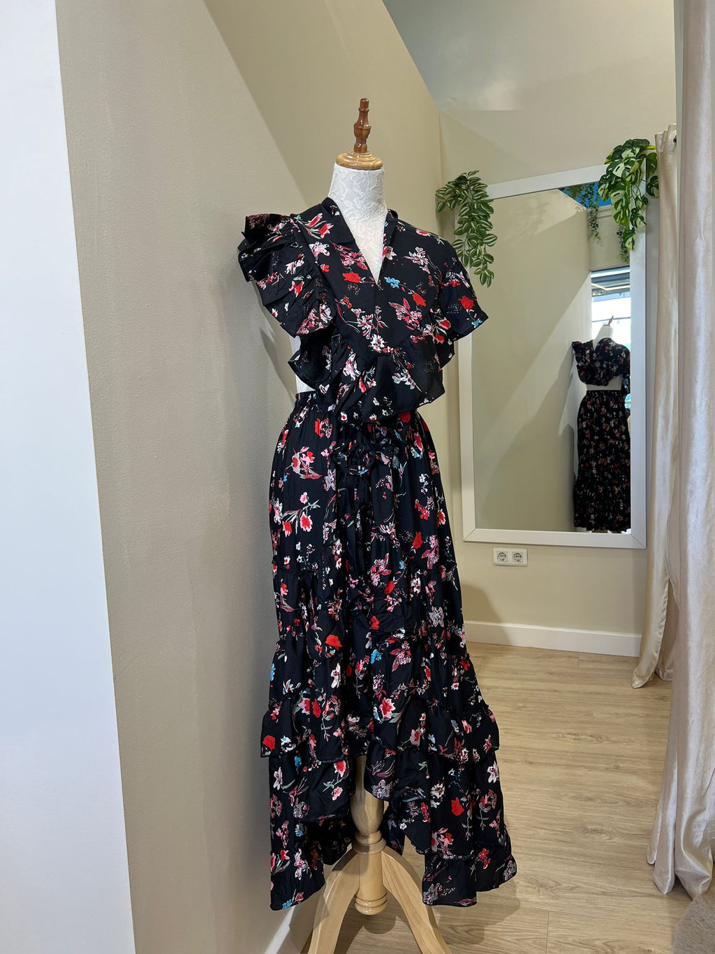 Conjunto Rocío negro con rojo