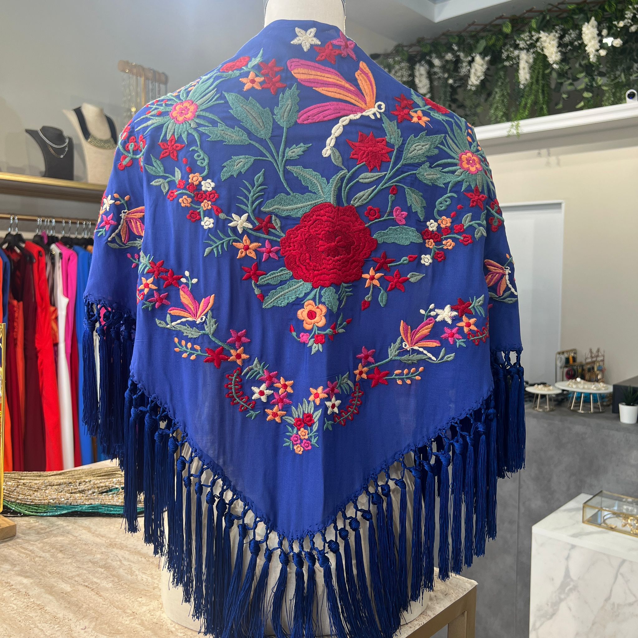 Mantón Zambra azul con rojo