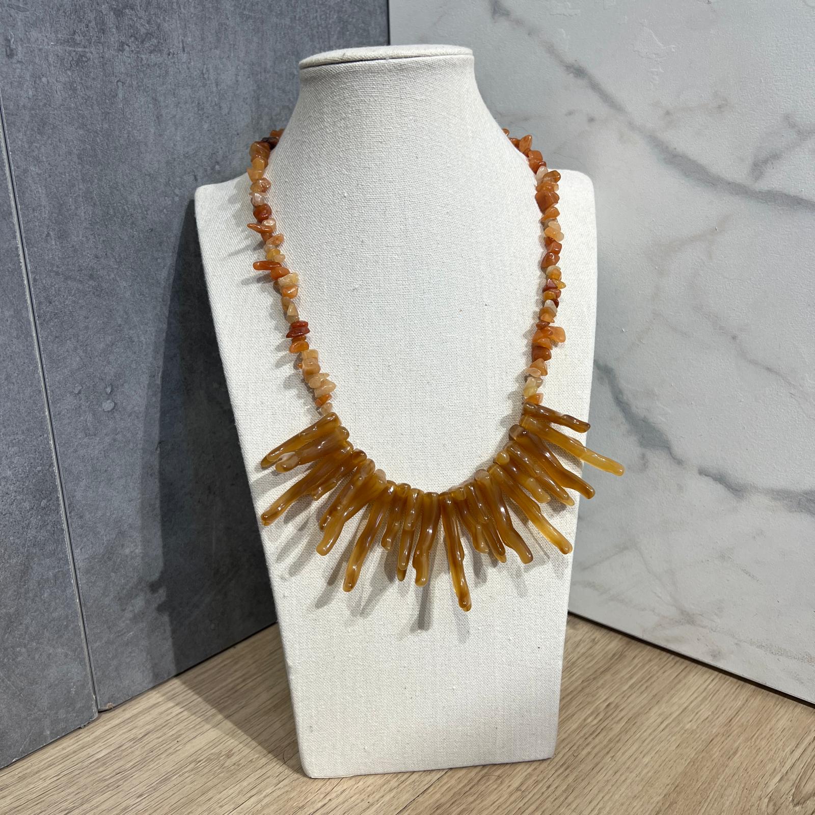 Collar coral y piedra (+colores)