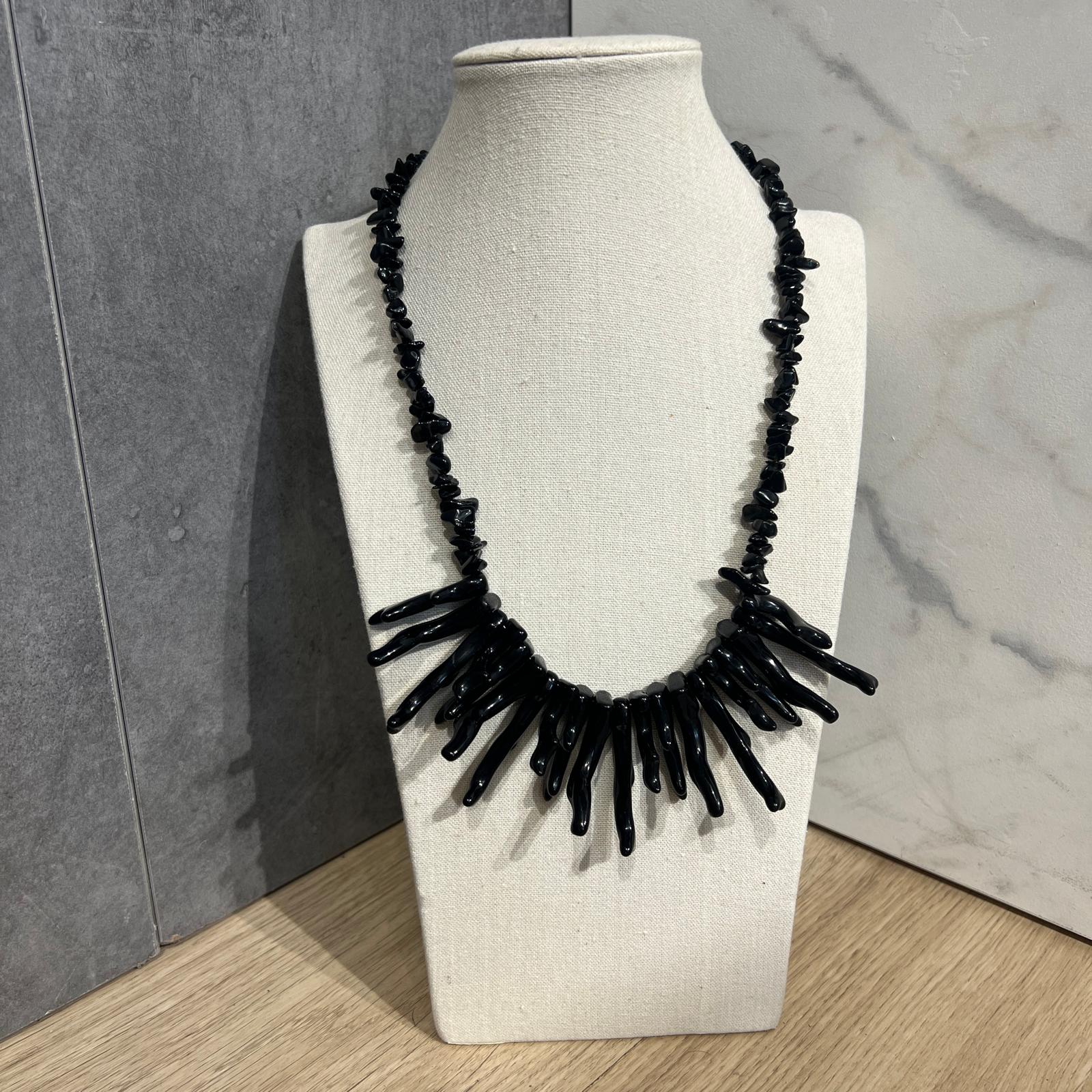 Collar coral y piedra (+colores)