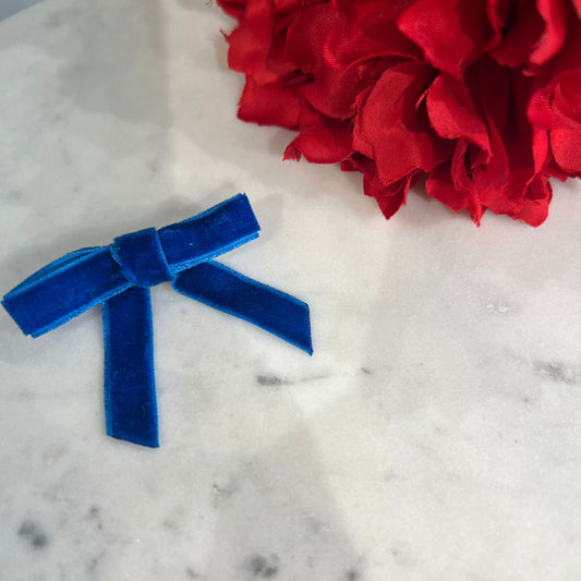 Broche lazo azul