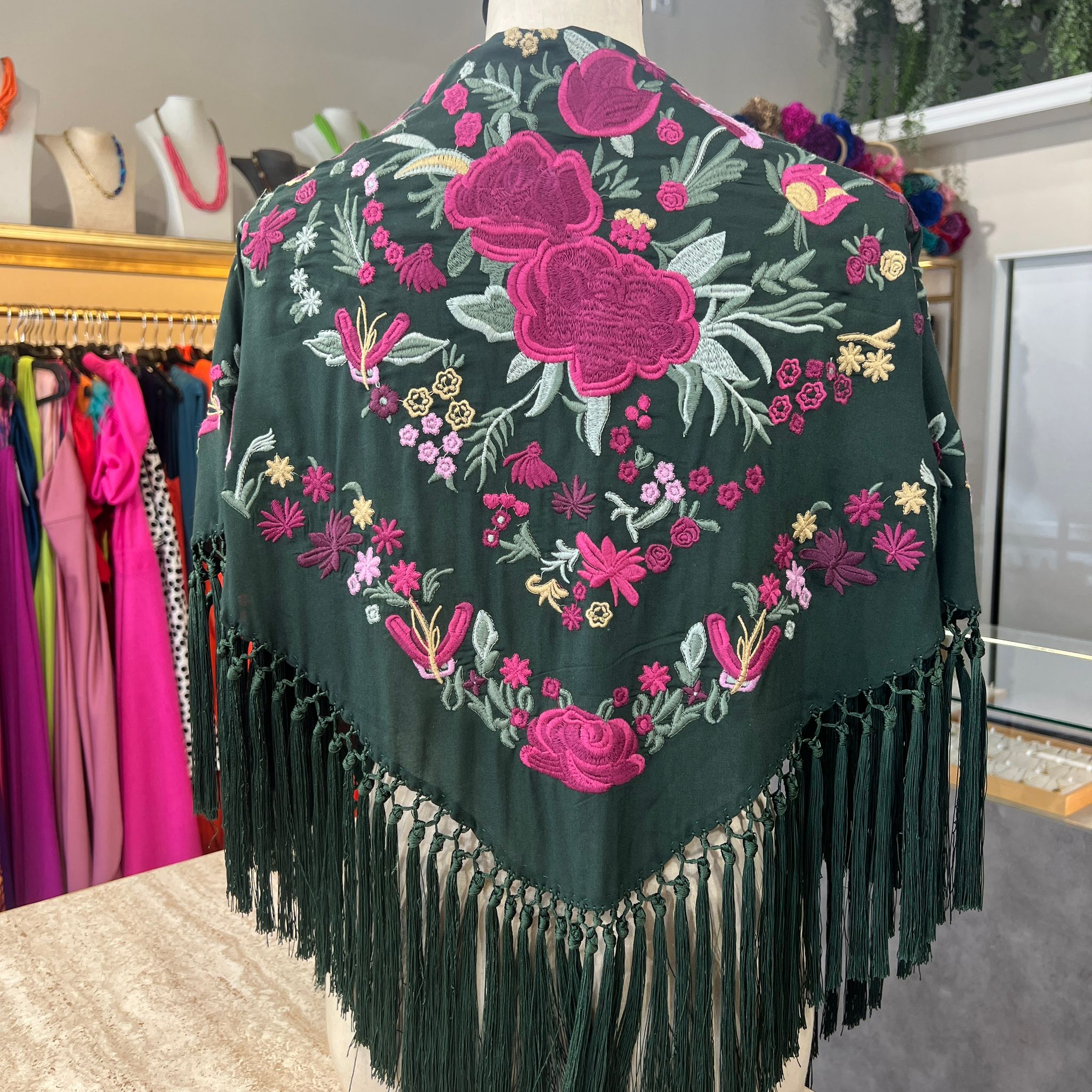 Mantón Cantiña verde oscuro