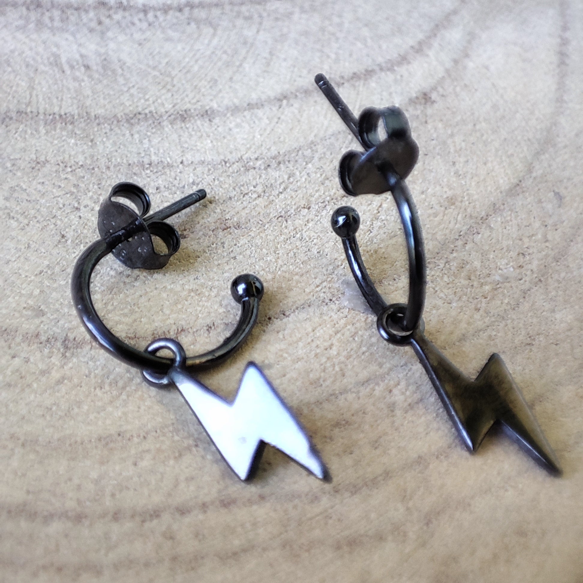 Trueno oscuro - 23joyas